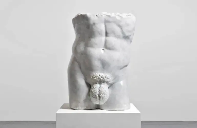 Мозг и яички скульптура